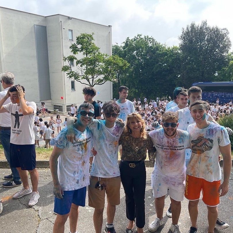 3F4282F6 C086 4AB2 8CE7 60CB3643E19D